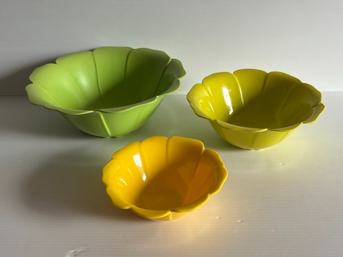 Lot plats saladiers en - ,